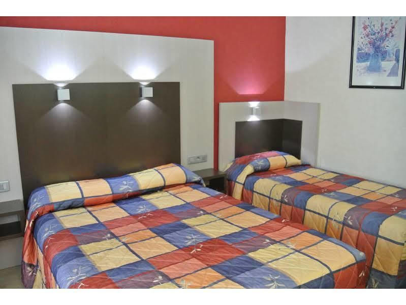 Hotel Le Val Moret Magnant Kültér fotó